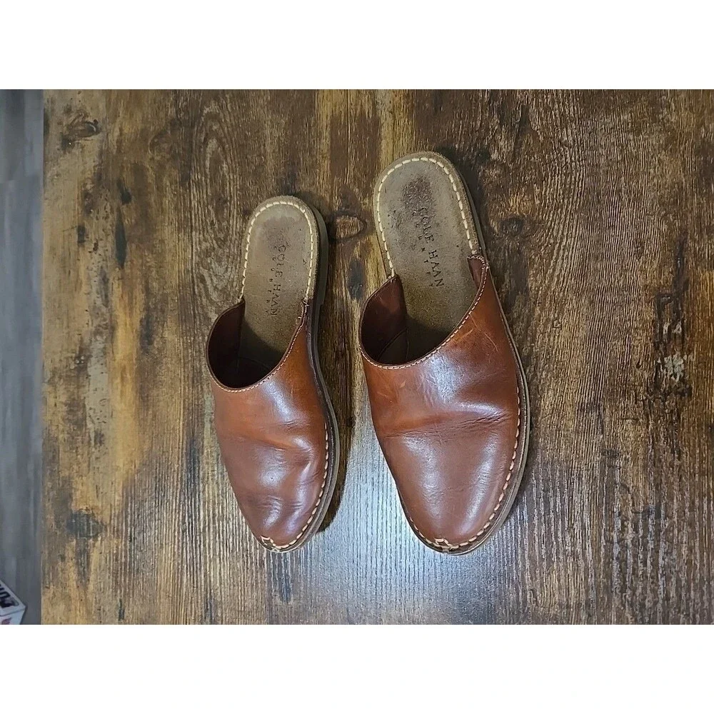 Cole Haan cole exudes women